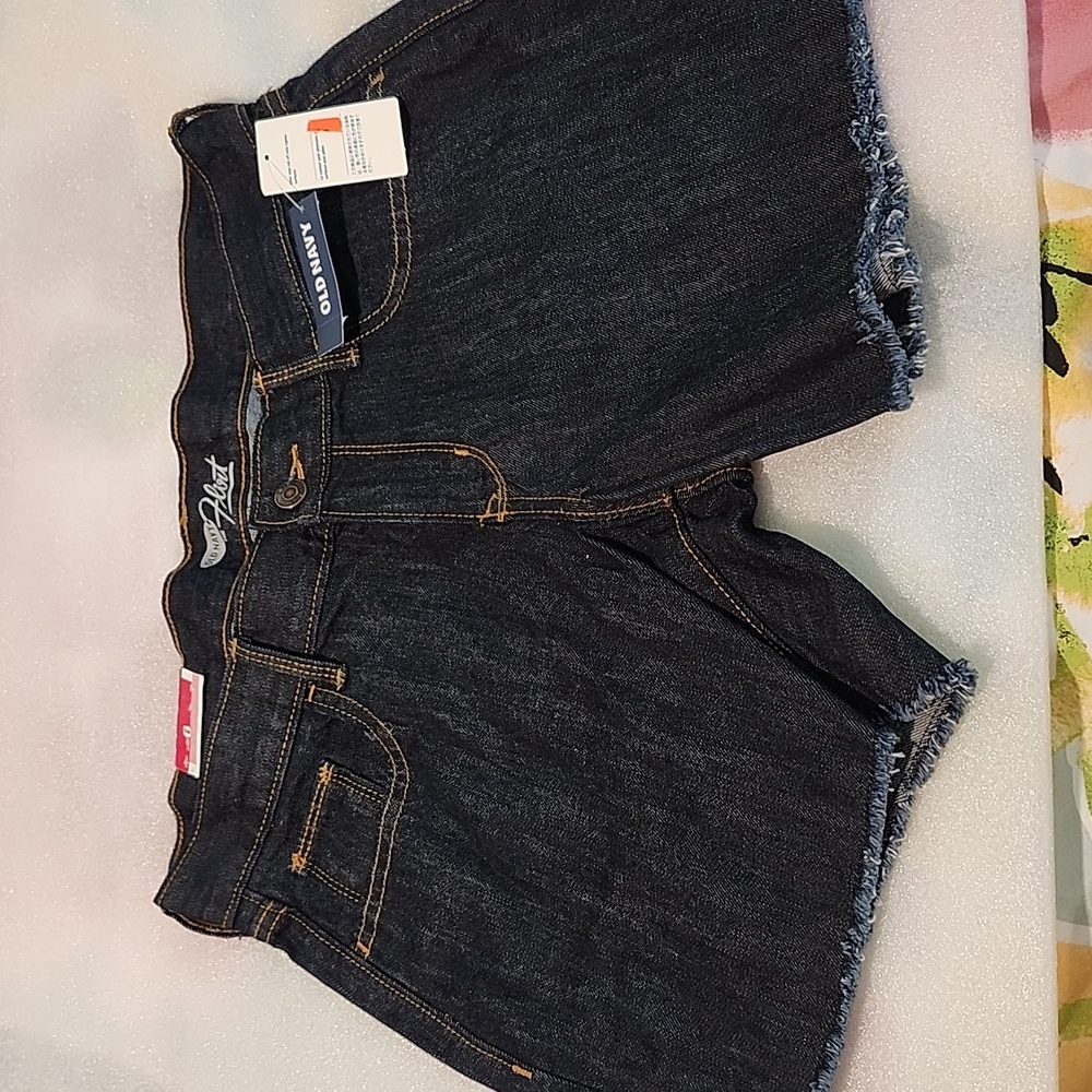 Old Navy Denim Flirt shorts size 6
